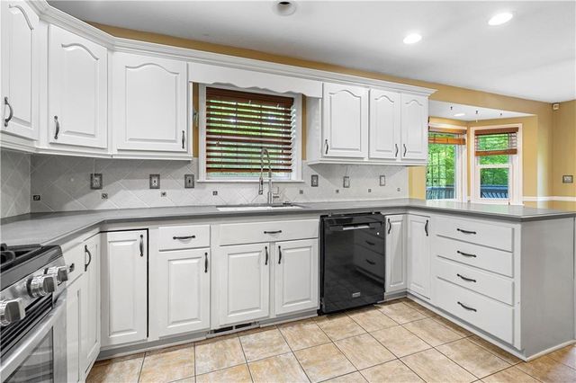 4520 Forest Green Drive, Sugar Hill, GA 30518