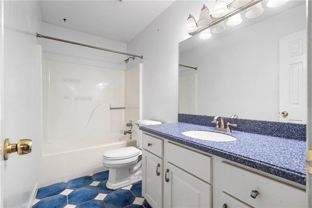 4520 Forest Green Drive, Sugar Hill, GA 30518