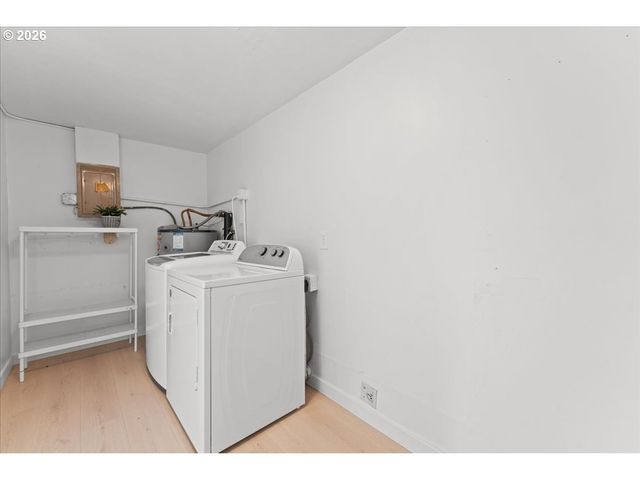 7005 Se LEXINGTON St, Portland, OR 97206
