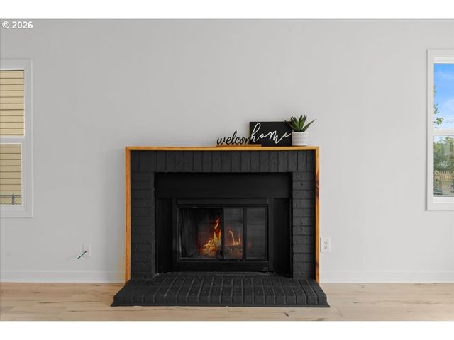 7005 Se LEXINGTON St, Portland, OR 97206