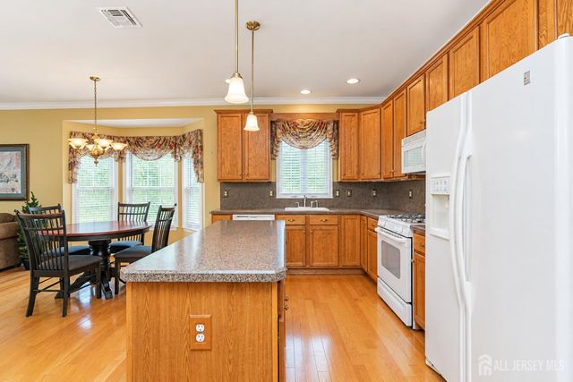 33 George W Helme Drive, Helmetta, NJ 08828