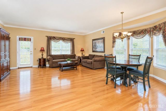 33 George W Helme Drive, Helmetta, NJ 08828