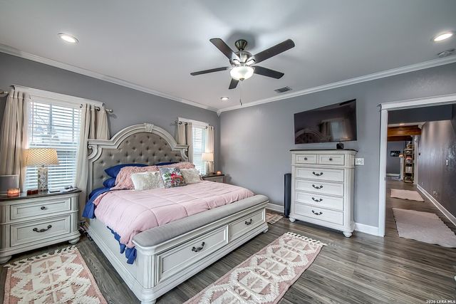 1002 W French Place, San Antonio, TX 78212