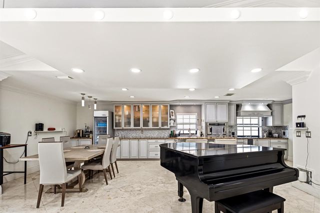 5223 Deerhurst Crescent Circle, Boca Raton, FL 33486