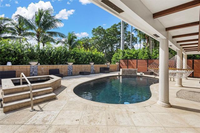 5223 Deerhurst Crescent Circle, Boca Raton, FL 33486