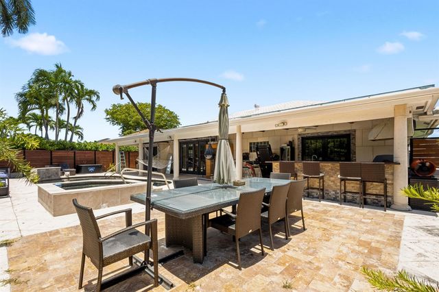 5223 Deerhurst Crescent Circle, Boca Raton, FL 33486