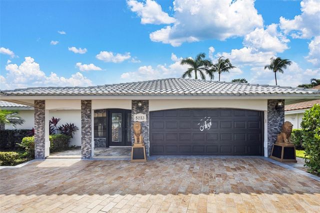 5223 Deerhurst Crescent Circle, Boca Raton, FL 33486