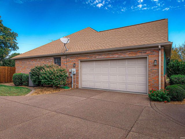 7418 Julius Court, Evansville, IN 47715