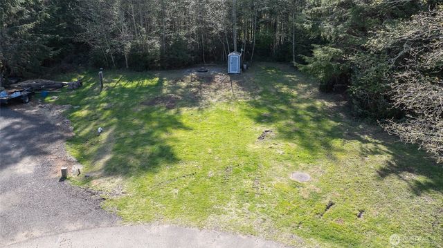 239 Mallus Court SE, Ocean Shores, WA 98569