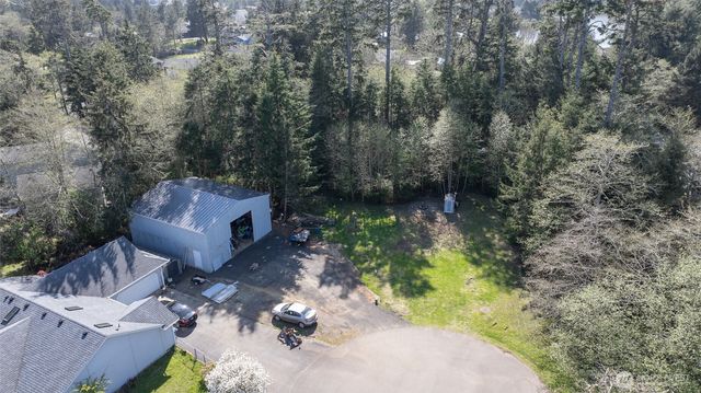239 Mallus Court SE, Ocean Shores, WA 98569