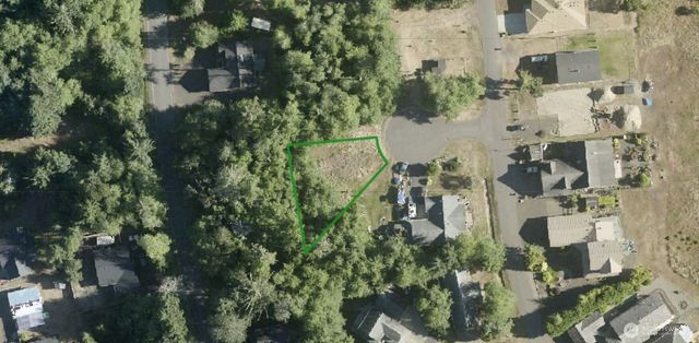 239 Mallus Court SE, Ocean Shores, WA 98569