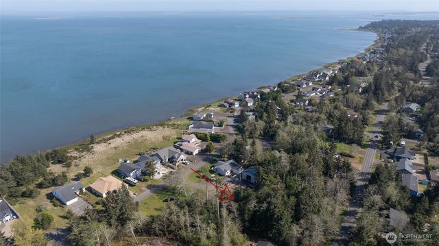 239 Mallus Court SE, Ocean Shores, WA 98569