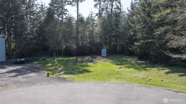 239 Mallus Court SE, Ocean Shores, WA 98569