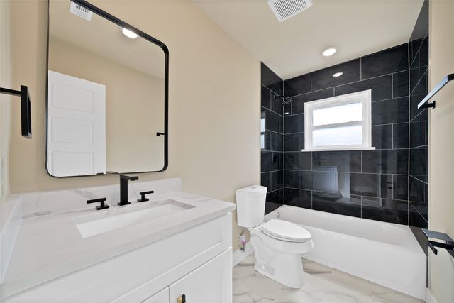 2527 Alaska Avenue, Dallas, TX 75216