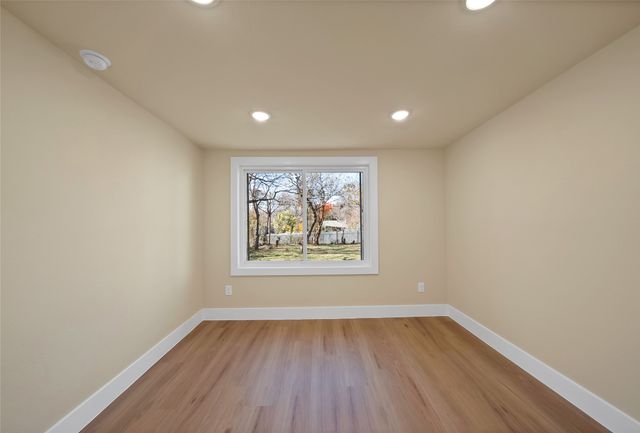 2527 Alaska Avenue, Dallas, TX 75216