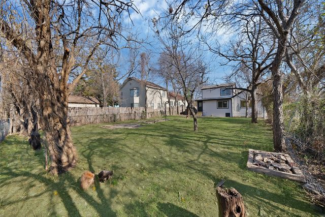 2527 Alaska Avenue, Dallas, TX 75216