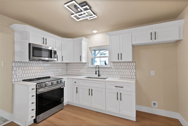 2527 Alaska Avenue, Dallas, TX 75216