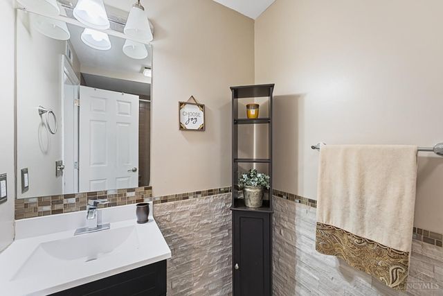 6289 Eagles Lake Drive, Cincinnati, OH 45248