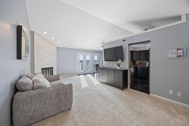 6289 Eagles Lake Drive, Cincinnati, OH 45248