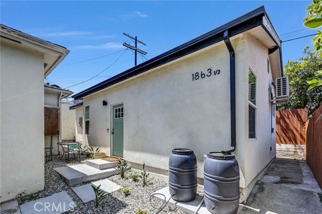 1861 S Redondo Boulevard, Los Angeles, CA 90019