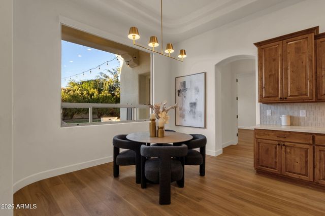 2156 E CHAMPAGNE Place, Chandler, AZ 85249