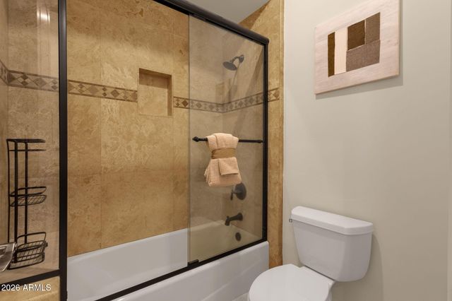 2156 E CHAMPAGNE Place, Chandler, AZ 85249