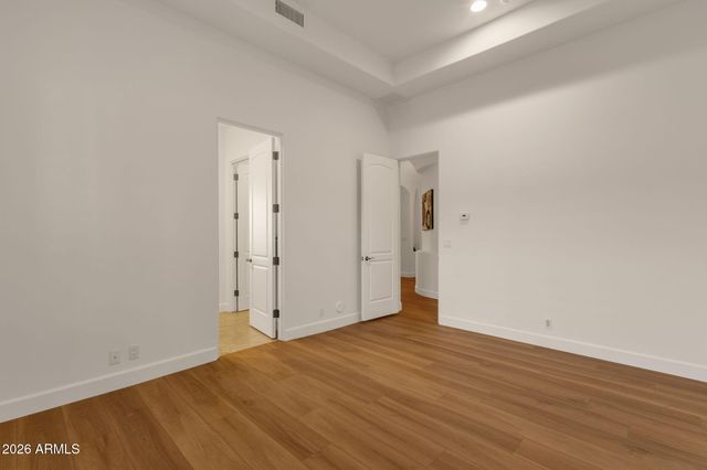2156 E CHAMPAGNE Place, Chandler, AZ 85249