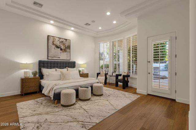 2156 E CHAMPAGNE Place, Chandler, AZ 85249