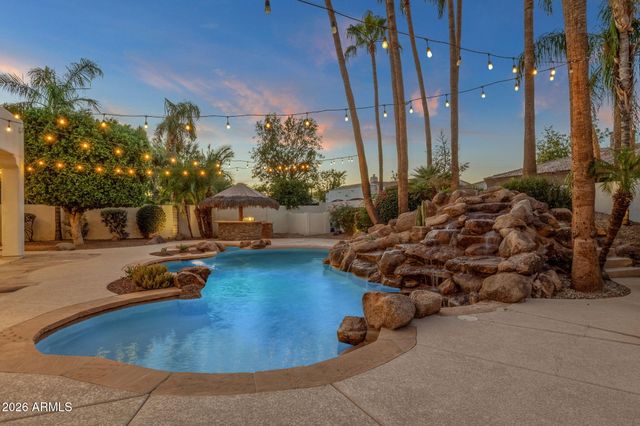 2156 E CHAMPAGNE Place, Chandler, AZ 85249