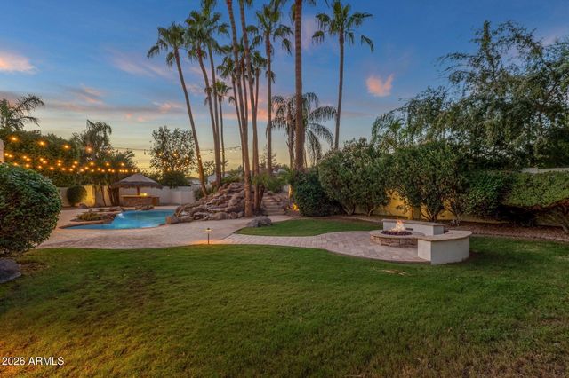 2156 E CHAMPAGNE Place, Chandler, AZ 85249