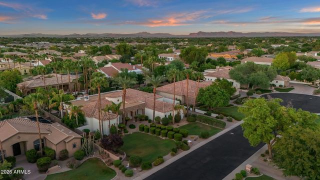 2156 E CHAMPAGNE Place, Chandler, AZ 85249