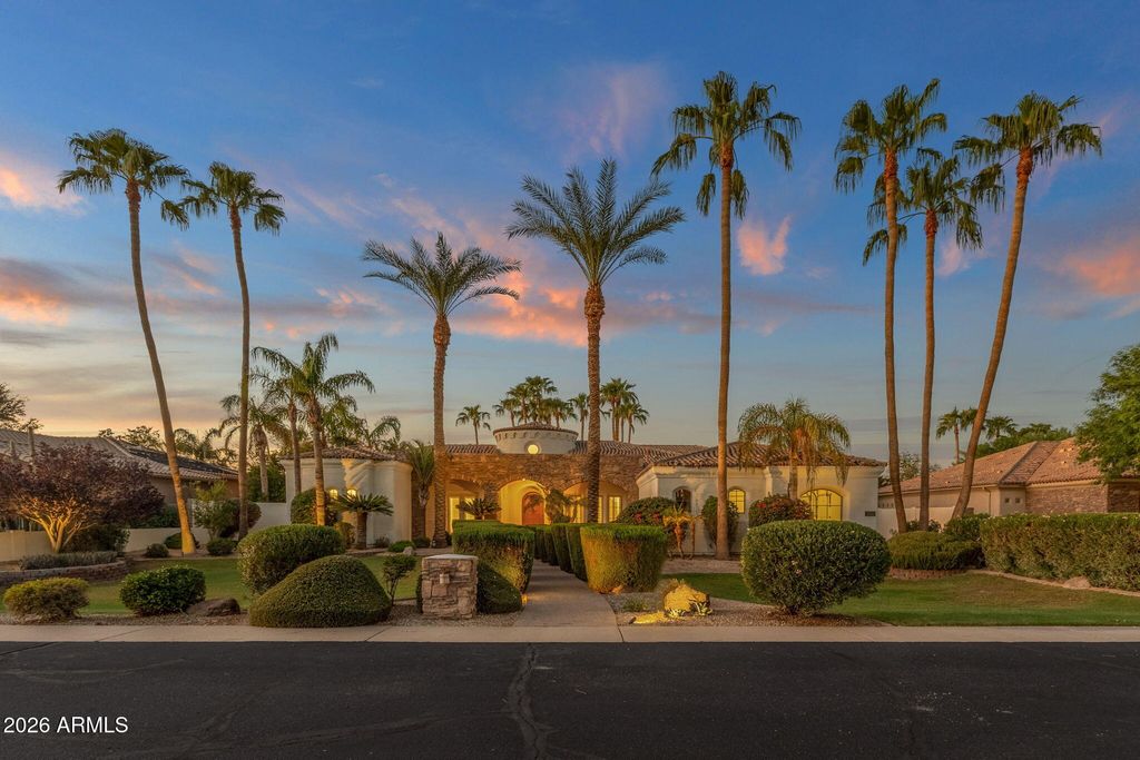 2156 E CHAMPAGNE Place, Chandler, AZ 85249 — exterior
