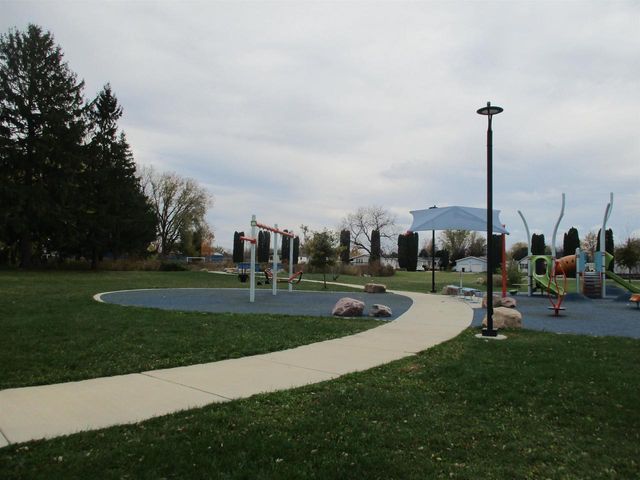 L 22 Center Road, North Freedom, WI 53951