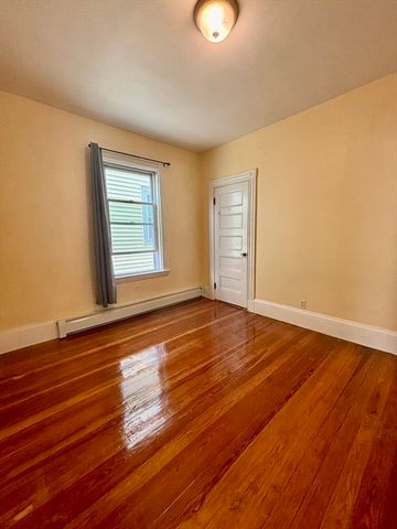 11 Raven St 2, Boston, MA 02125