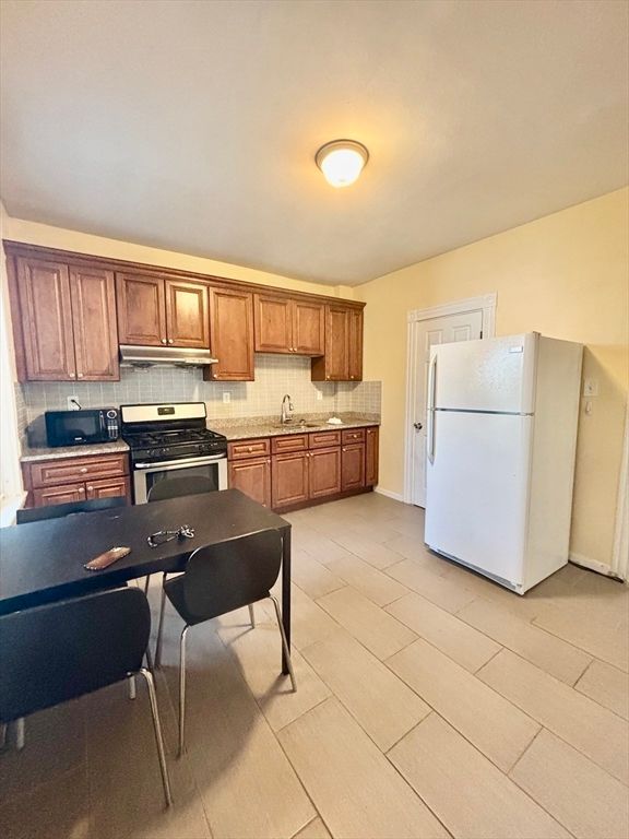 11 Raven St 2, Boston, MA 02125