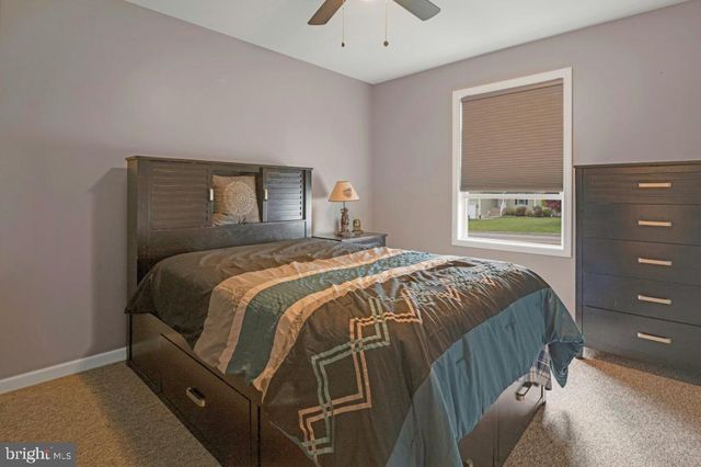 503 LIGHTHOUSE DR, Manahawkin, NJ 08050