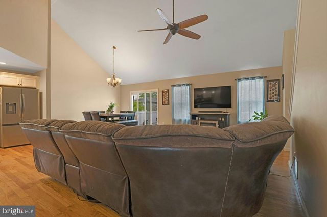 503 LIGHTHOUSE DR, Manahawkin, NJ 08050