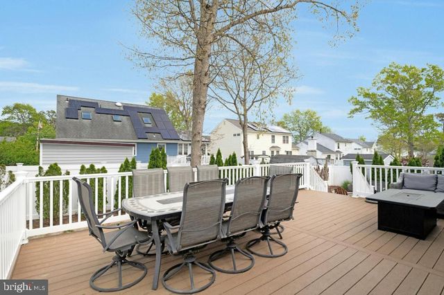503 LIGHTHOUSE DR, Manahawkin, NJ 08050