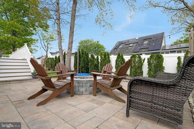 503 LIGHTHOUSE DR, Manahawkin, NJ 08050