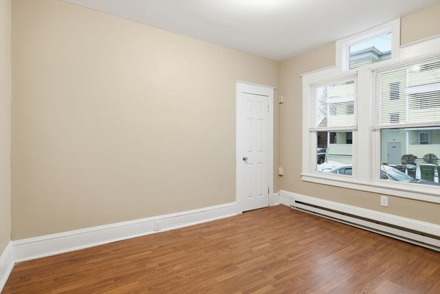 621 Chicopee St, Chicopee, MA 01013
