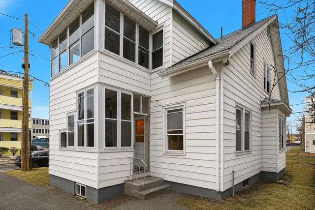 621 Chicopee St, Chicopee, MA 01013