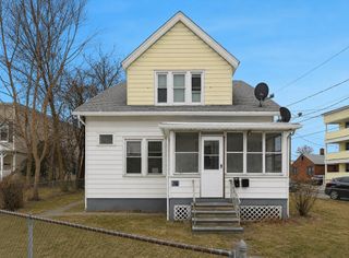 621 Chicopee St, Chicopee, MA 01013