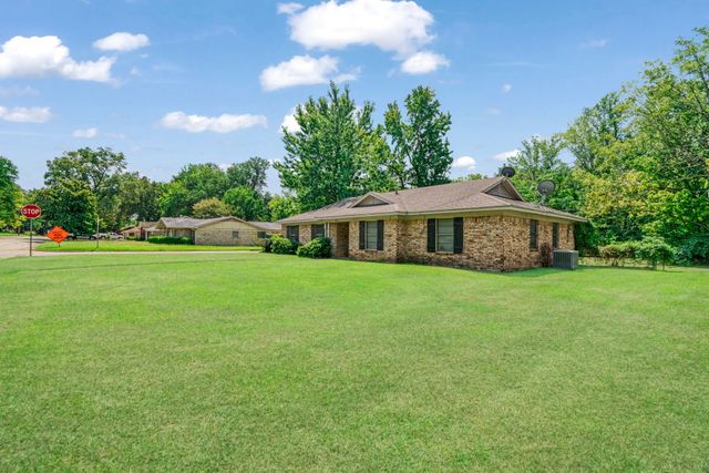 540 26th Street SE, Paris, TX 75460