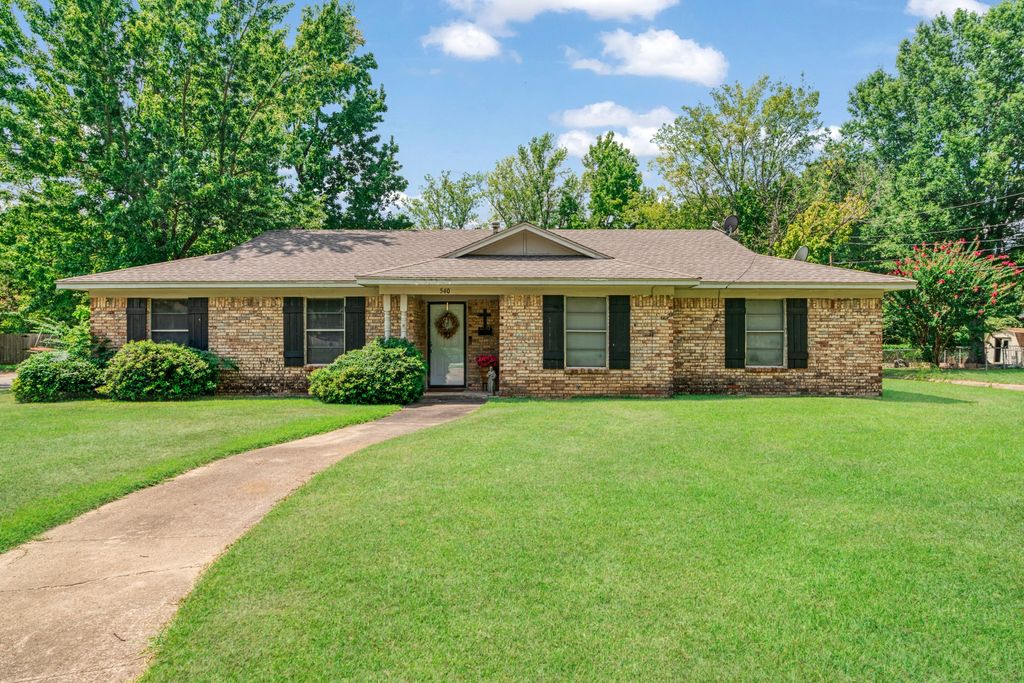 540 26th Street SE, Paris, TX 75460