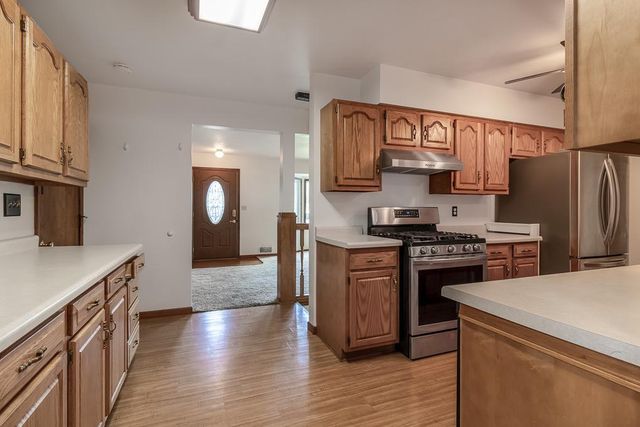 100 Meadow Lane, Mankato, MN 56001