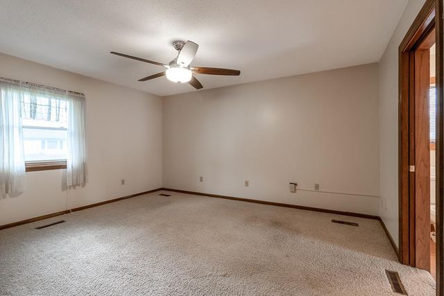 100 Meadow Lane, Mankato, MN 56001
