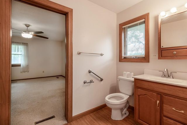 100 Meadow Lane, Mankato, MN 56001