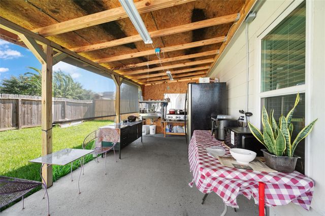 12031 Blade Borough Court, Houston, TX 77089