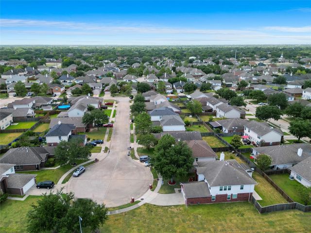 12031 Blade Borough Court, Houston, TX 77089