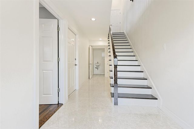 801 Knox Street, Houston, TX 77007